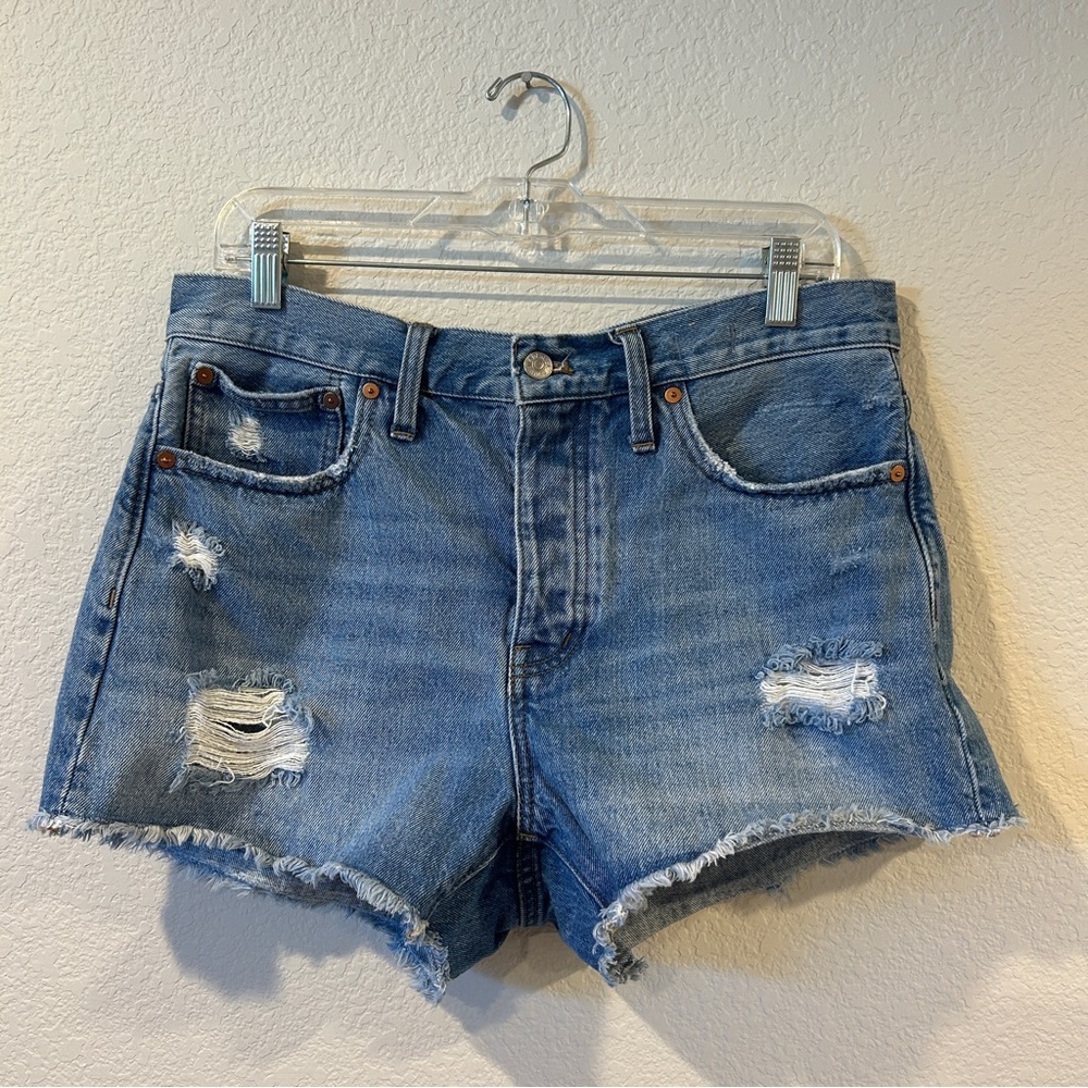 Madewell Women’s Distressed Raw Hem Button Fly Relaxed Denim Short - 27